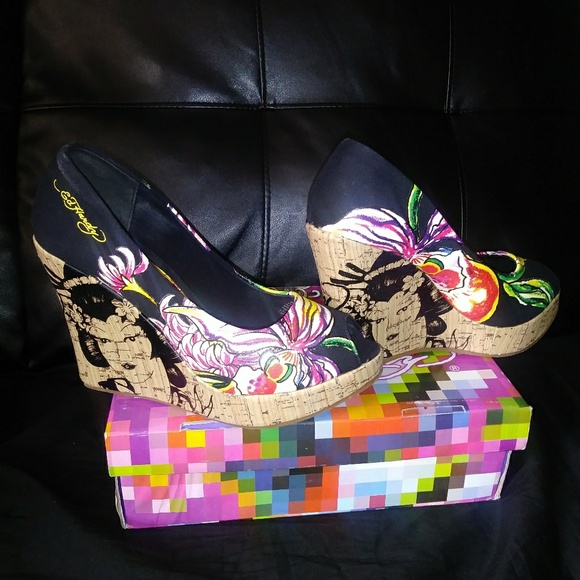 Ed Hardy Casablanca wedges and 👛 purse - Picture 5 of 8